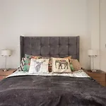 Luxury En-Suite Double Room/ W Roof Terrace & Netflix