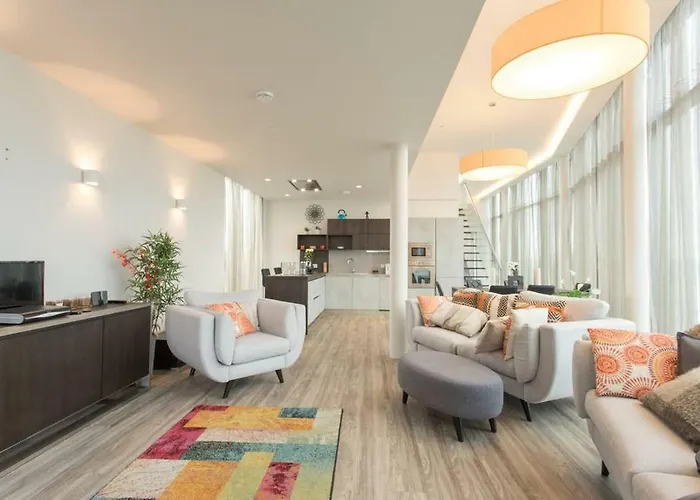 Luxury En-Suite Double Room/ W Roof Terrace & Netflix