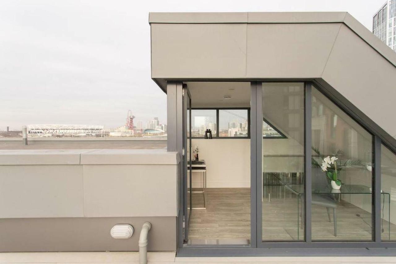 Luxury En-suite Double Room/ W Roof Terrace & Netflix * Londra