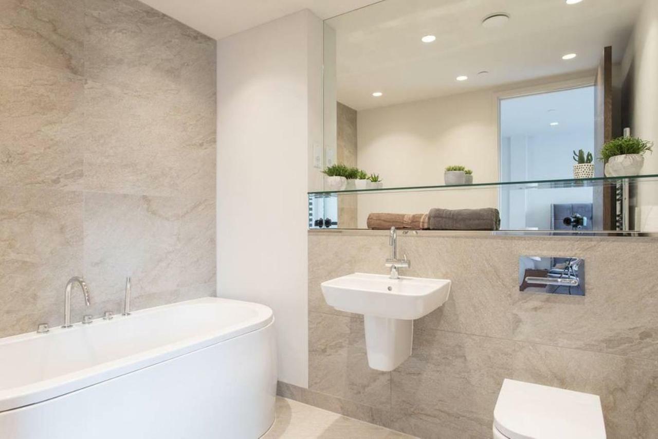 Luxury En-suite Double Room/ W Roof Terrace & Netflix